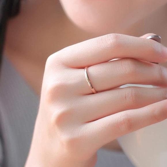 Rose gold Stainless Steel Stackable Band ring - Picture 4 of 6